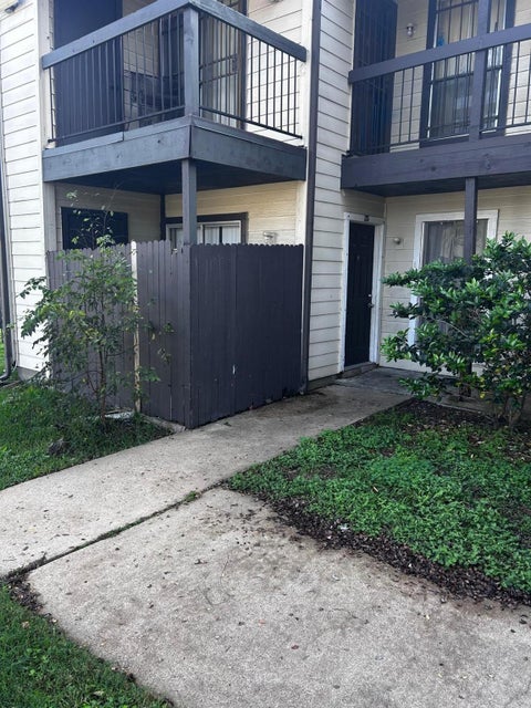 Photo of 12615 Brookglade Circle #407, Houston, TX 77099 (MLS # 10727226)