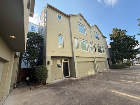 Photo of 4330 Center Street, Houston, TX 77007 (MLS # 40987542)