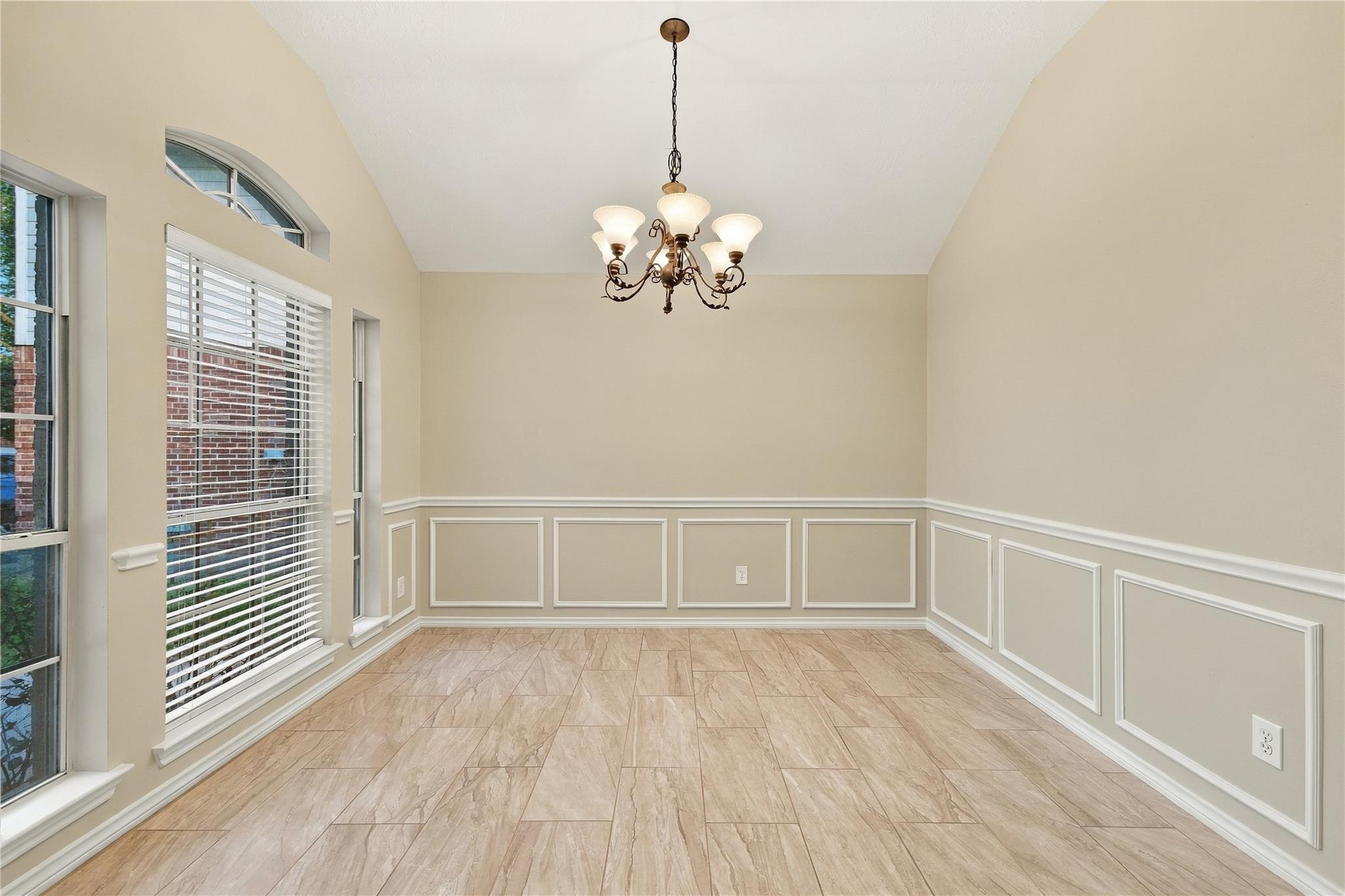 22923 Creekside Gate Court