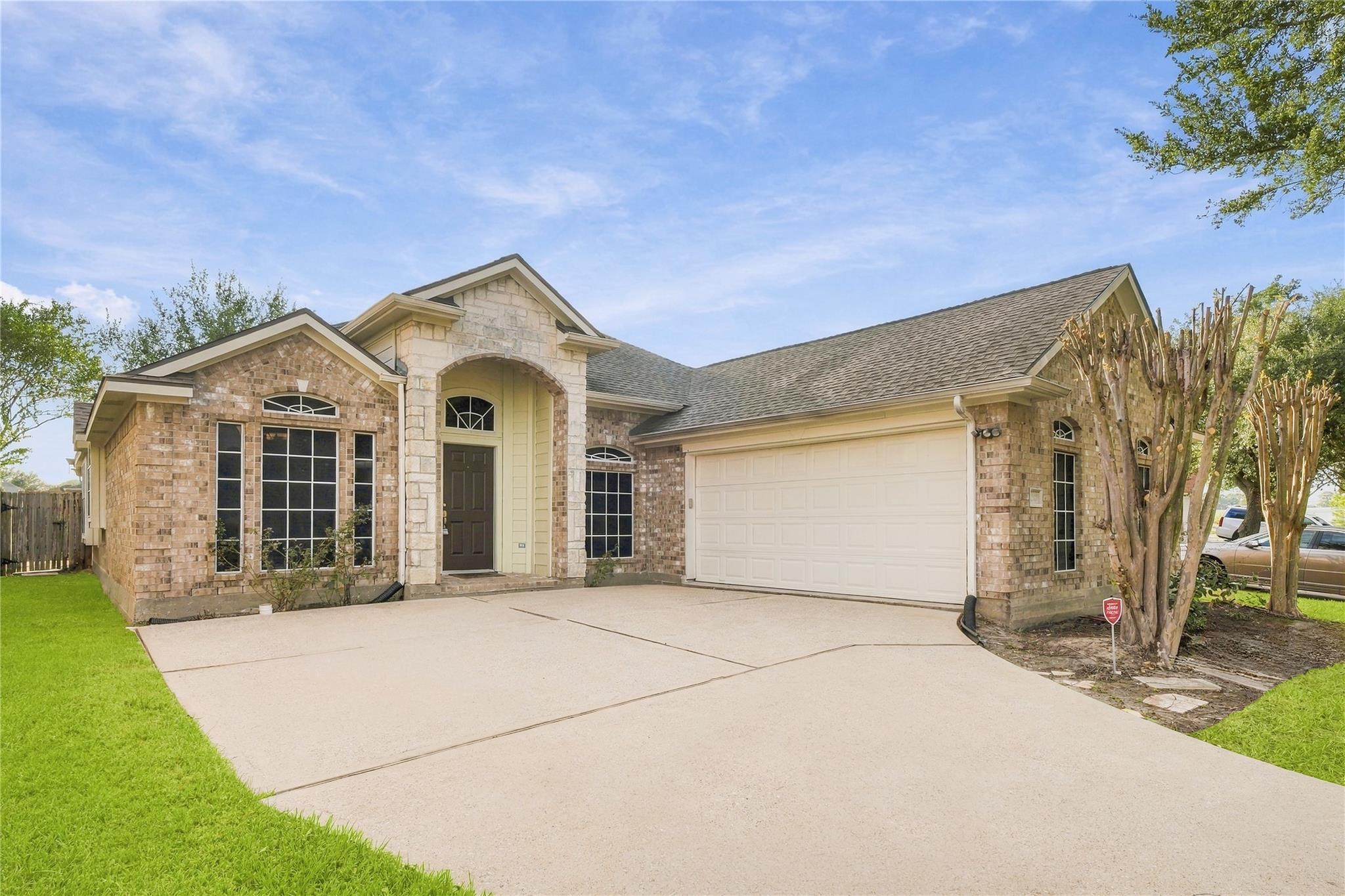 22923 Creekside Gate Court
