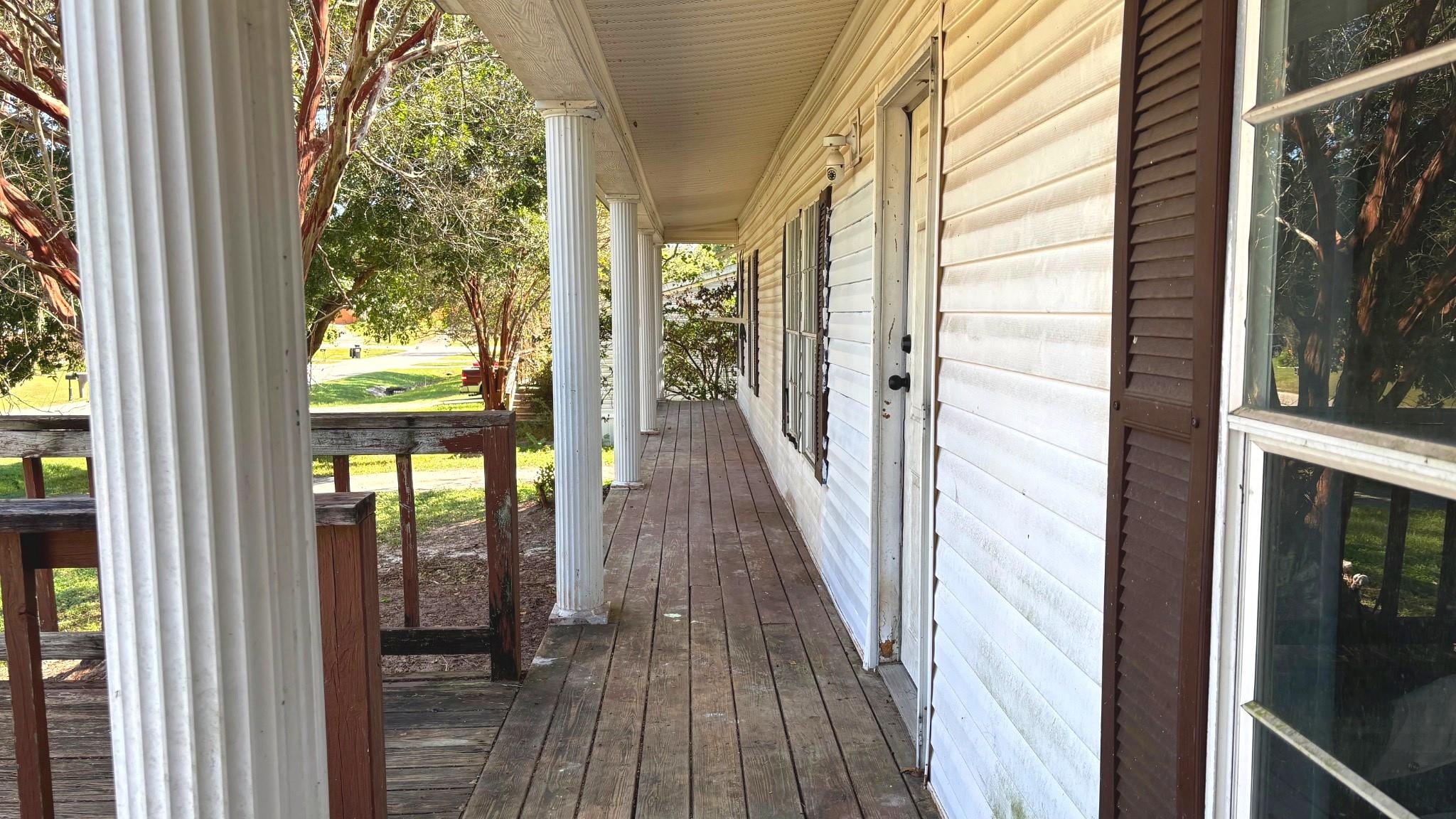 16219 Oaklane Trail