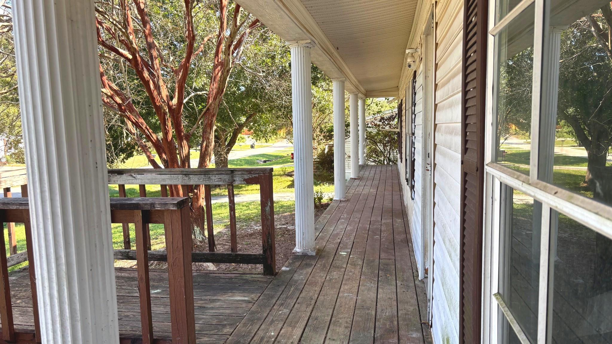 16219 Oaklane Trail