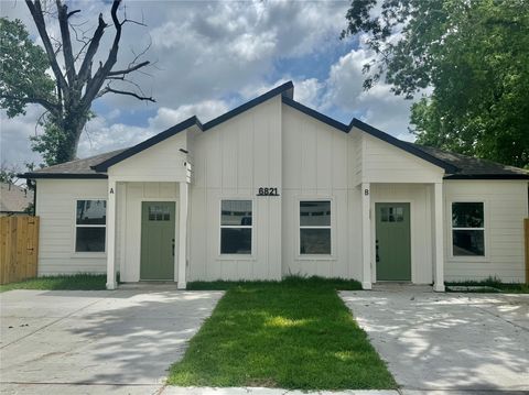 Photo of 6821 Liverpool St ST #A, Houston, TX 77021 (MLS # 19874181)