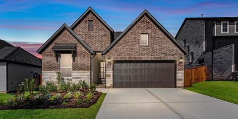 Homes For Sale - 5134 Enchanted Pine Court<br/> Spring, TX 77386