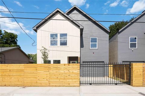 Photo of 8923 De Priest Street, Houston, TX 77088 (MLS # 64733310) Photo of 8923 De Priest Street, Houston, TX 77088 (MLS # 64733310)
