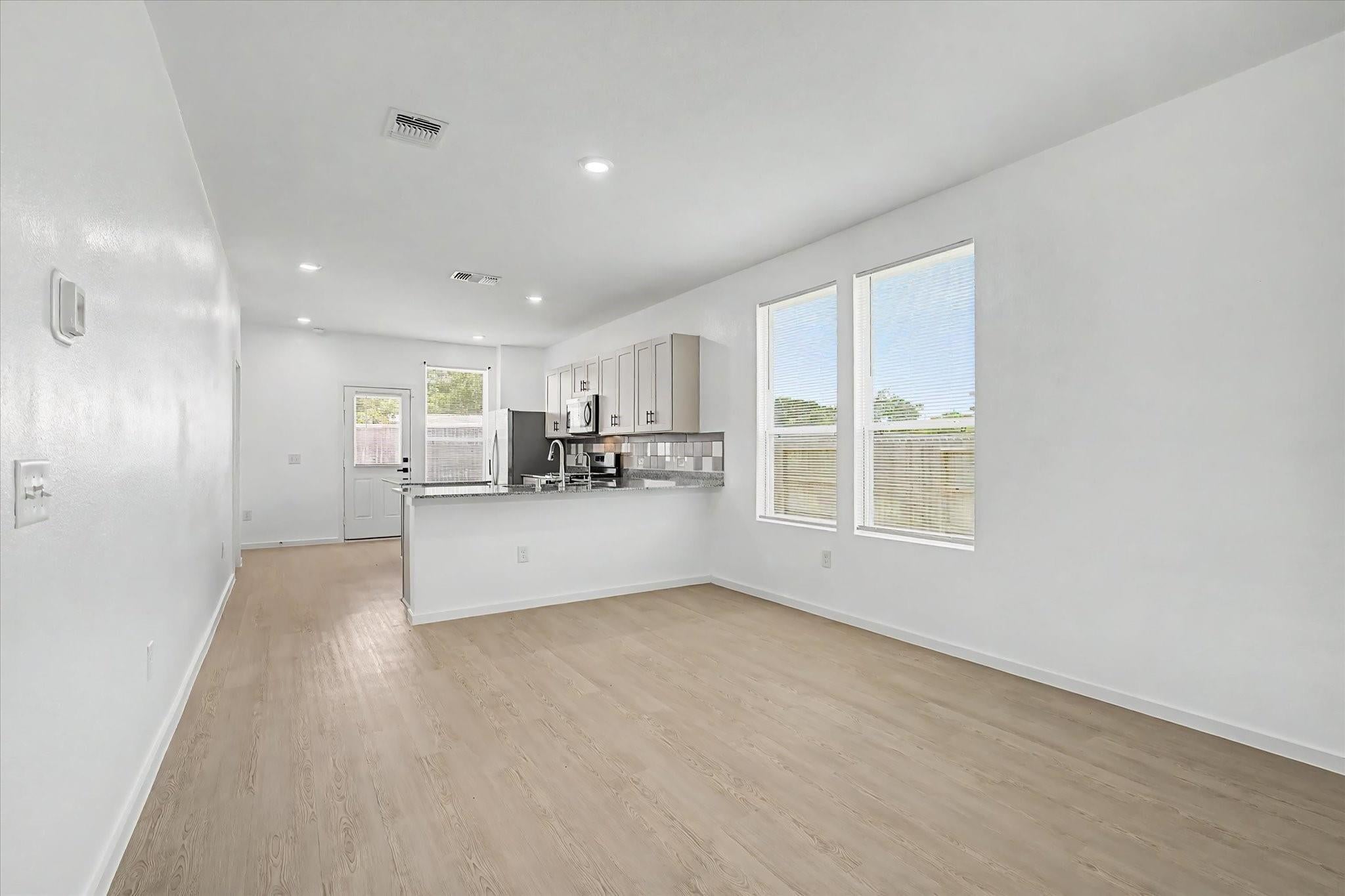 511 Louis Lane
