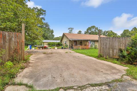 Homes For Sale - 157 County Road 3252<br/> Cleveland, TX 77327