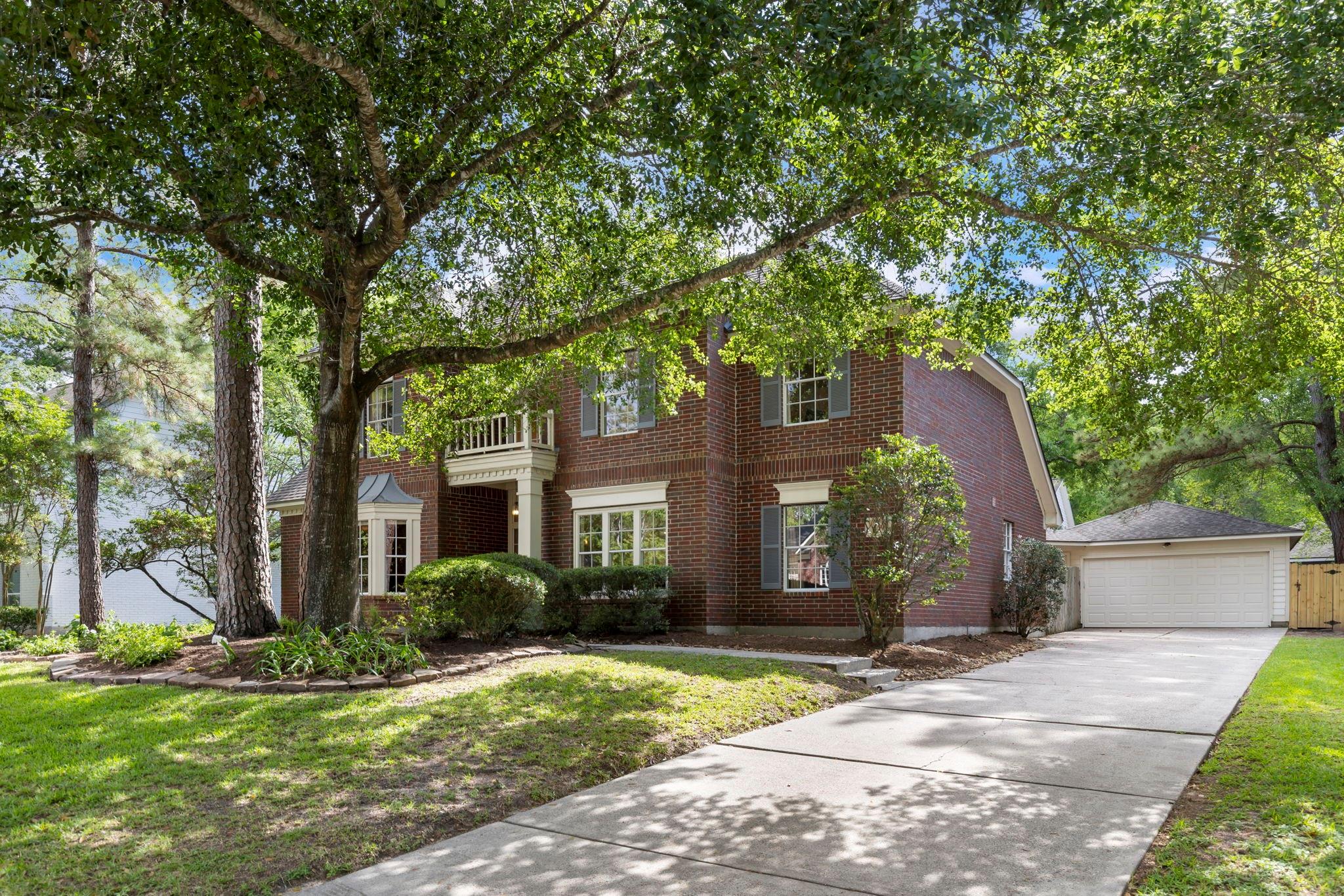 130 Quiet Oak Circle