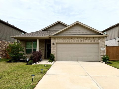 Photo of 1348 Bright Hill Drive, Katy, TX 77493 (MLS # 11722863)