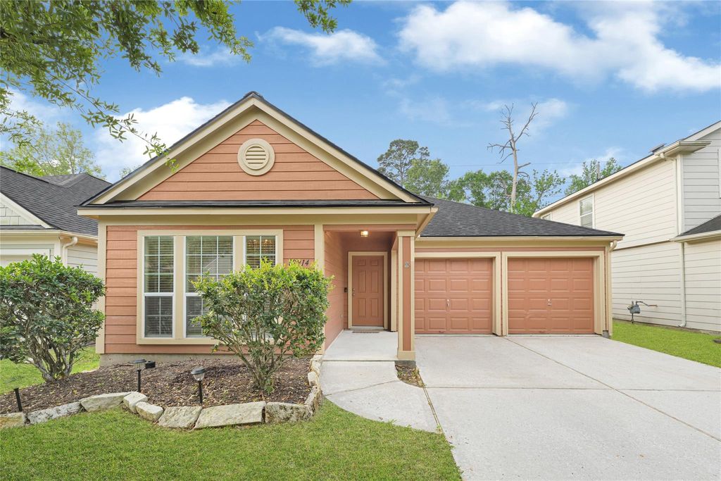 Photo of 12914 Pecan Shores Drive, Houston, TX 77044 (MLS # 36323046)