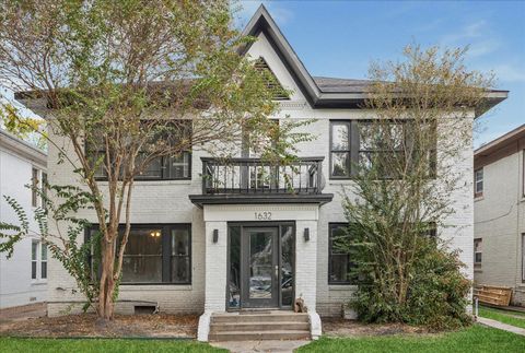 Photo of 1632 Hawthorne St #2, Houston, TX 77006 (MLS # 75712072)