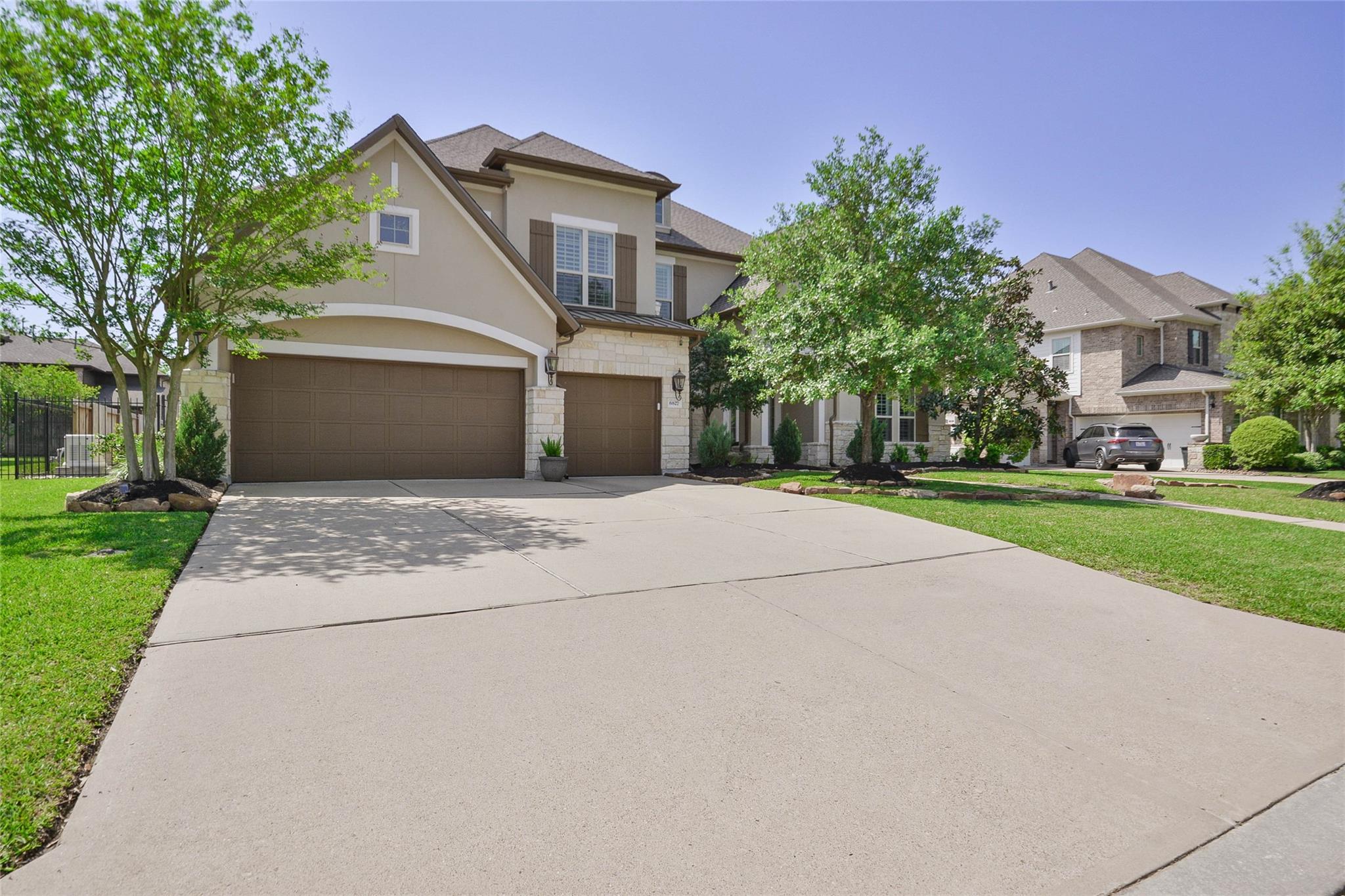 6827 Birdseye Maple Lane