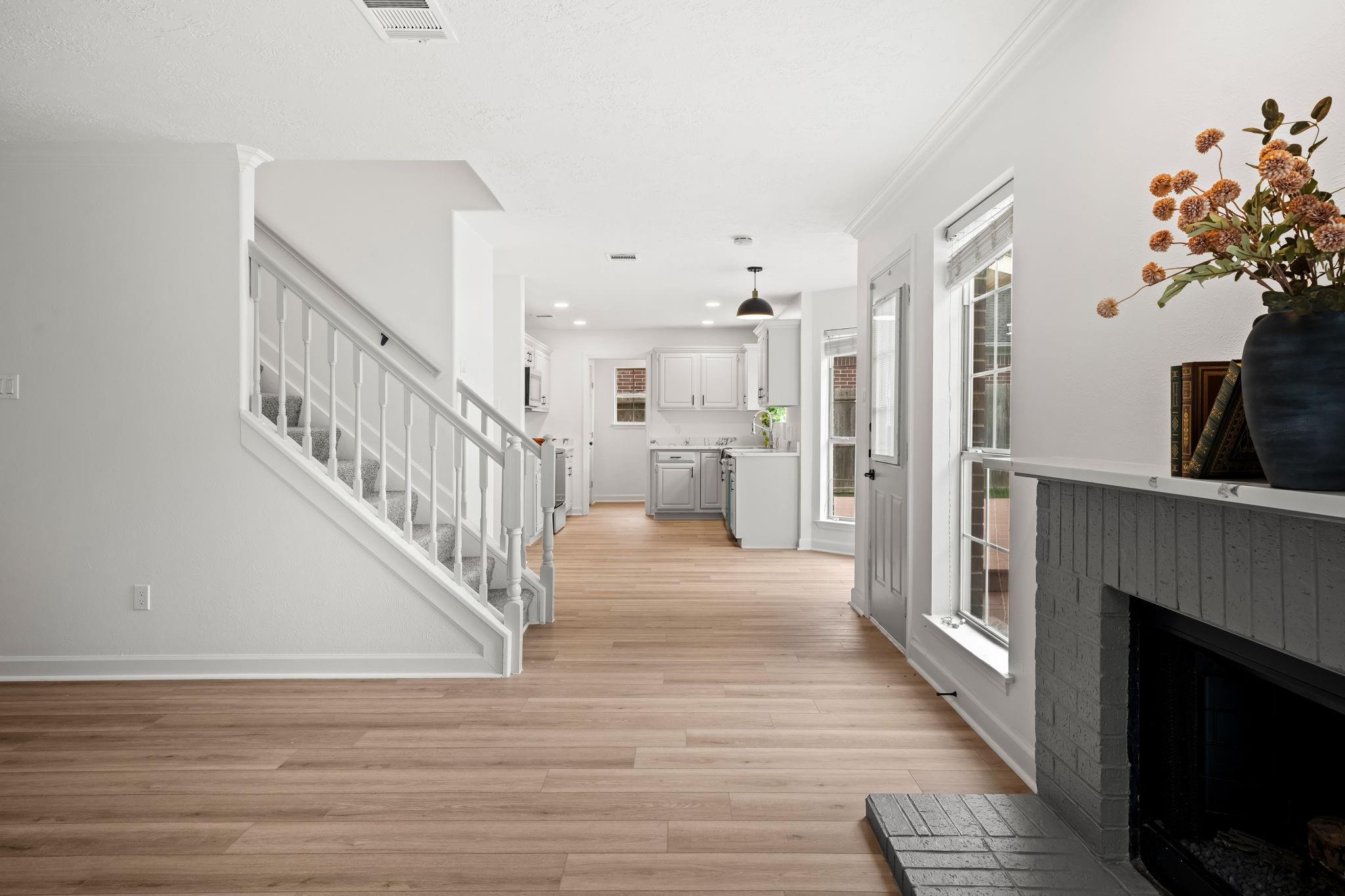1219 Hollow Ash Lane