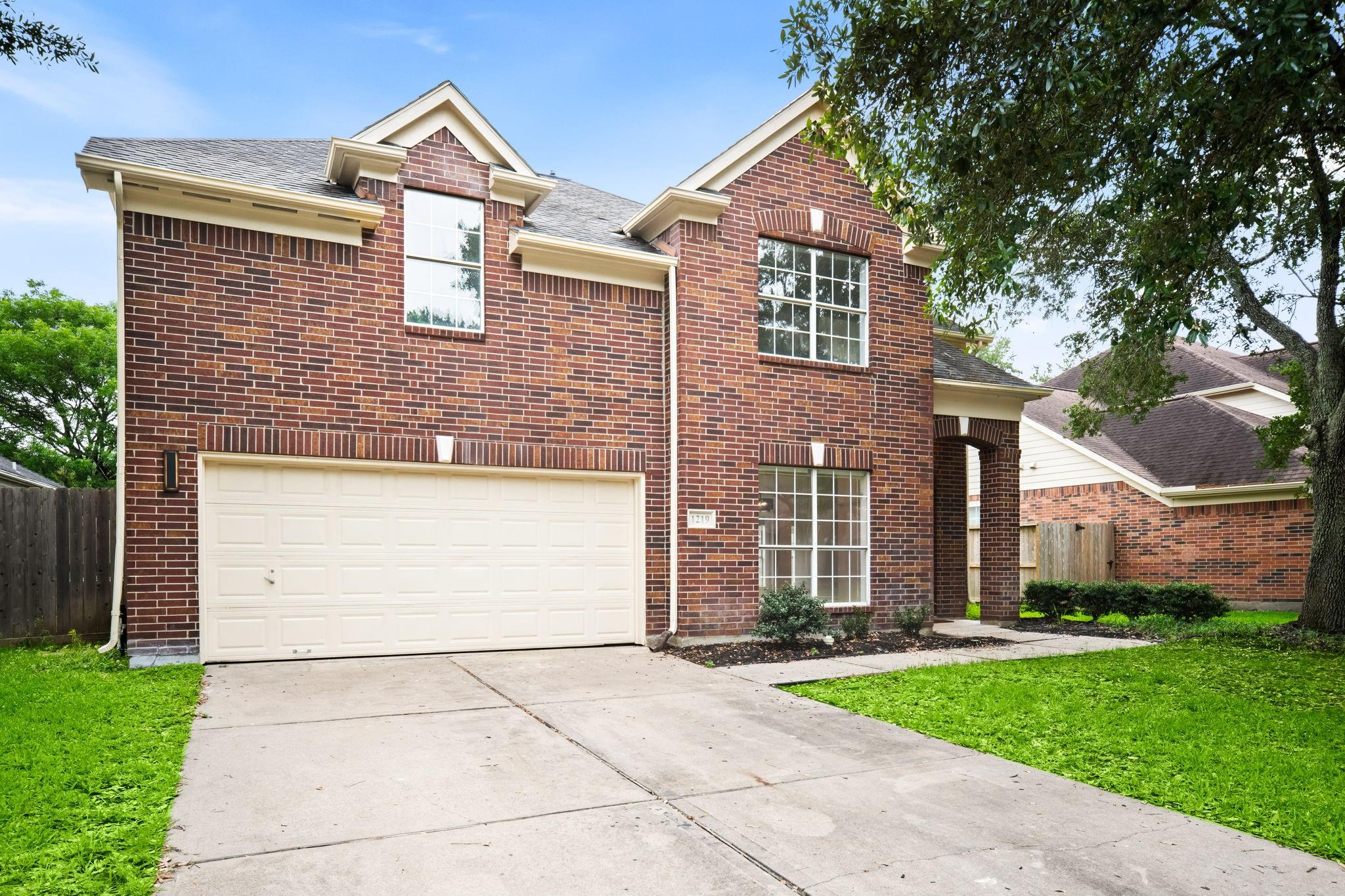 1219 Hollow Ash Lane