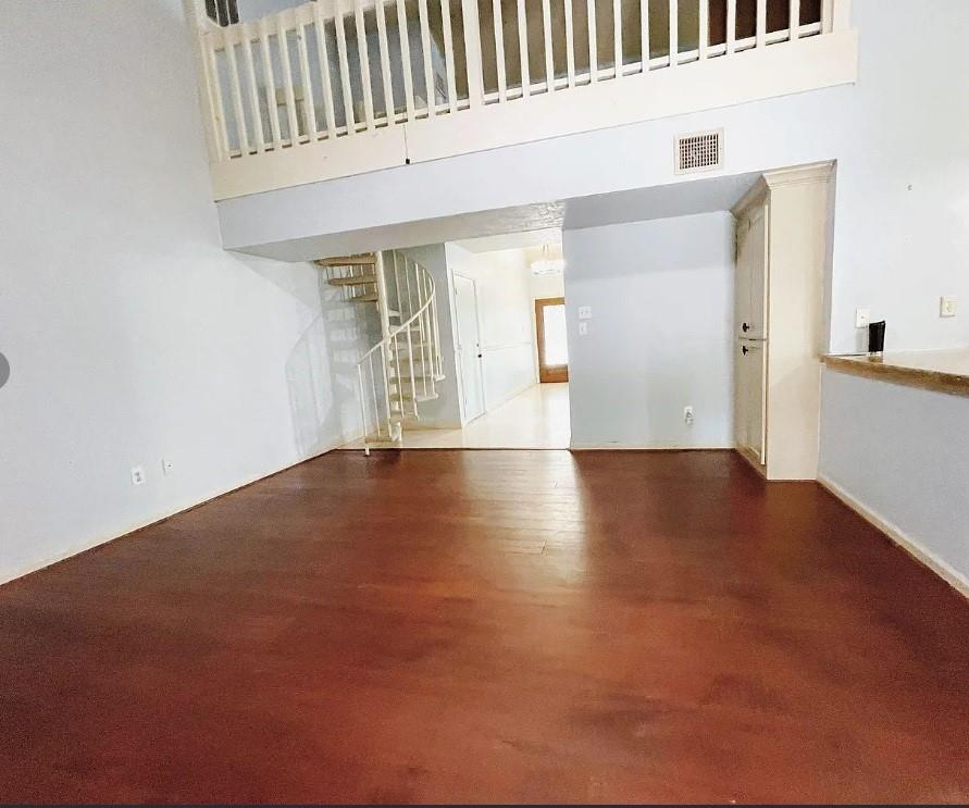 1906 Woodstream Blvd