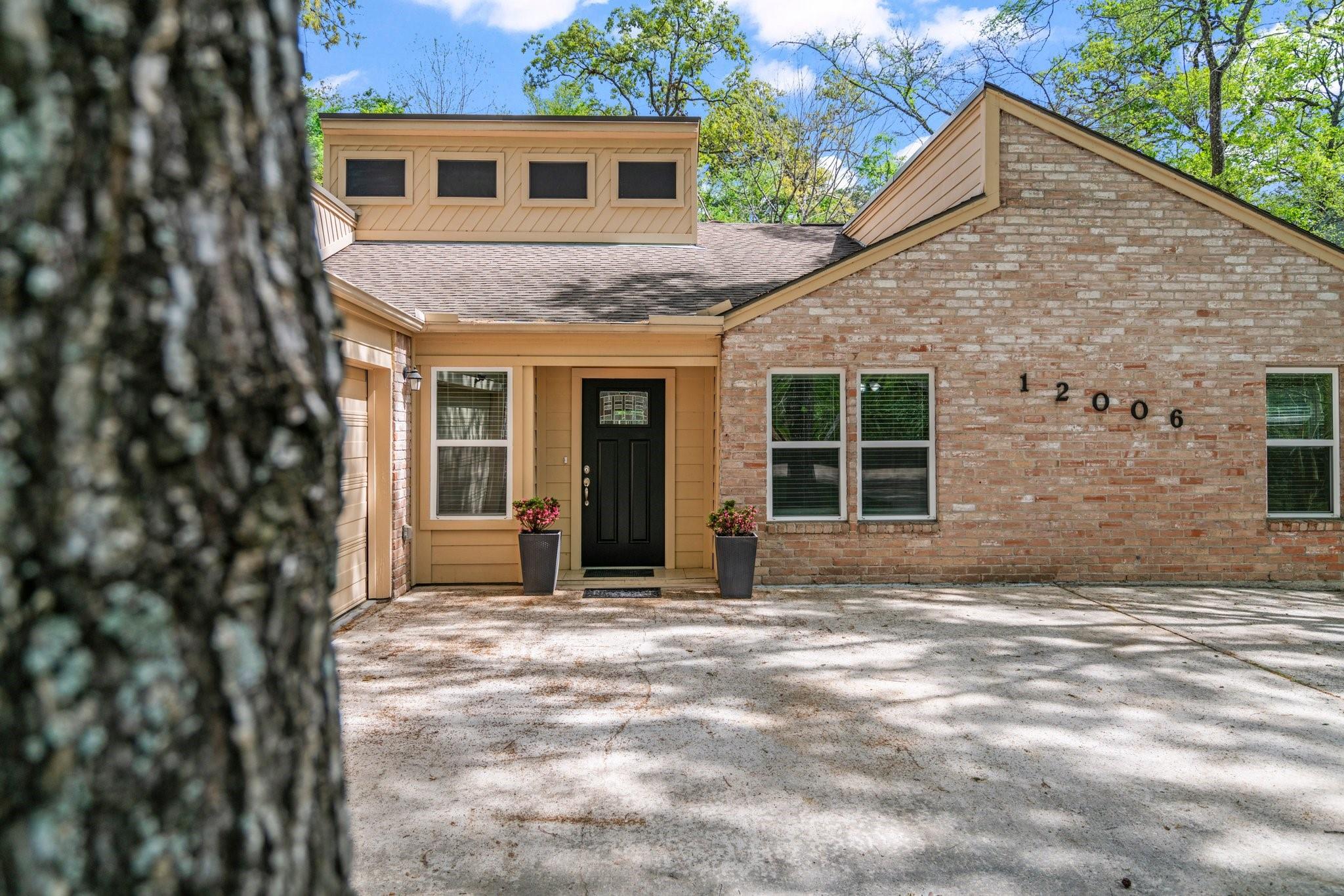 12006 Acorn Oak Street