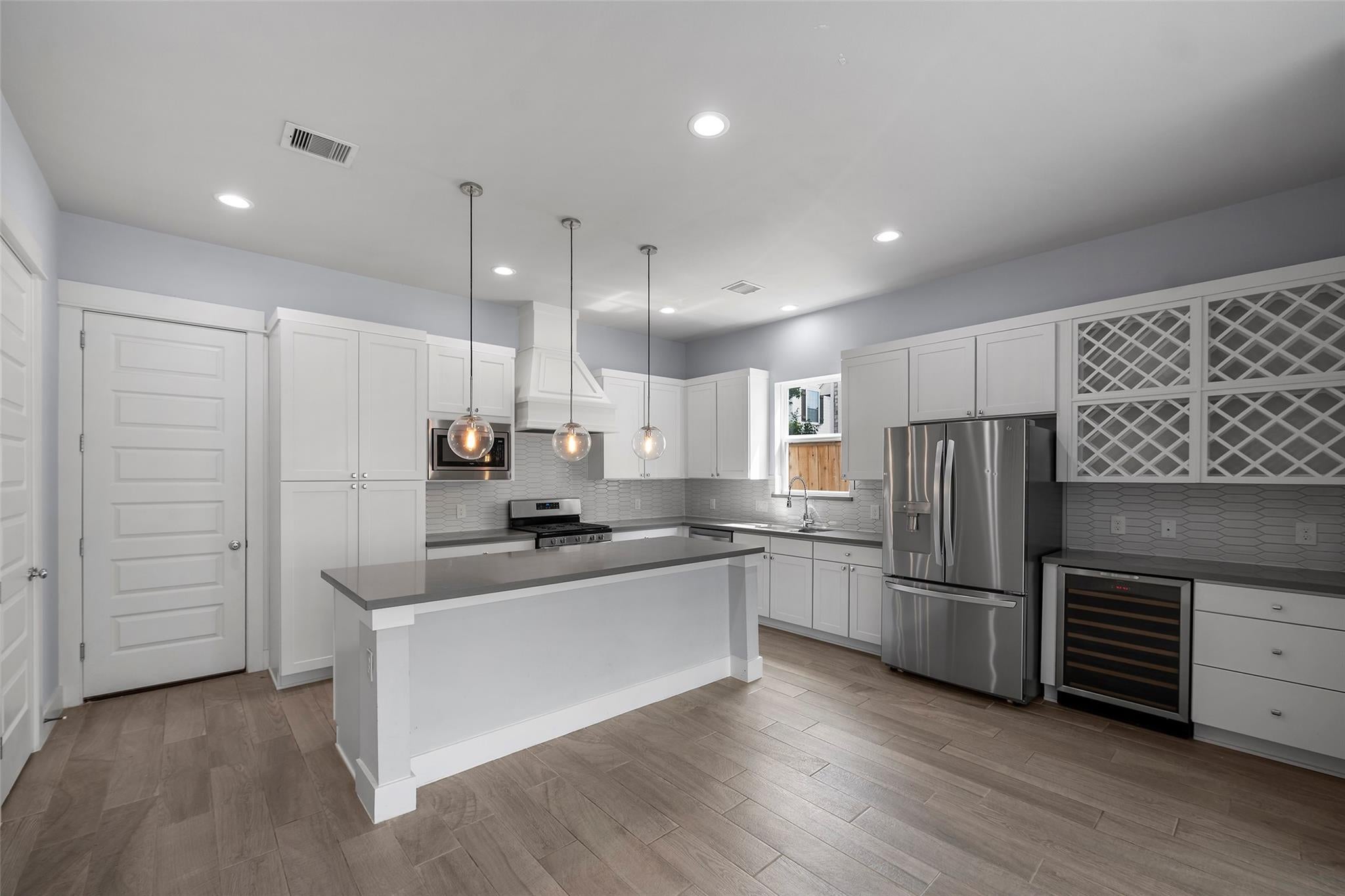 1606 Westside Gardens Ln Lane