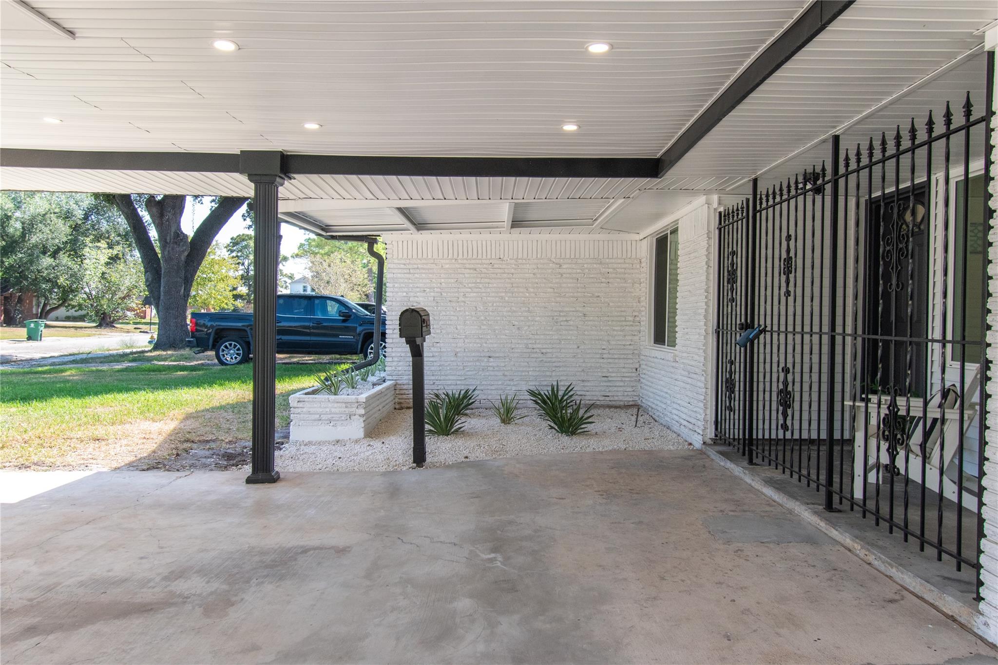 2719 Dragonwick Drive