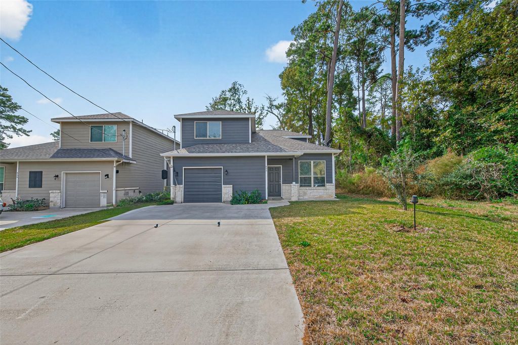 Photo of 804 Pearl River Drive, Conroe, TX 77316 (MLS # 88984011)