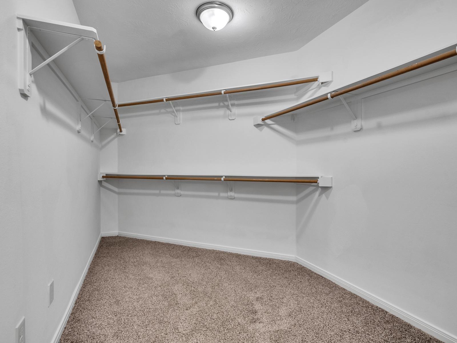 6827 Davy Crockett Drive