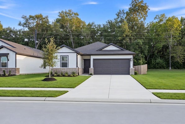 303 RUSTIC DR, PASADENA, TX 77502 - Image 1f197d0ed352a58a6cc8e4baffee5e6b/4273779971