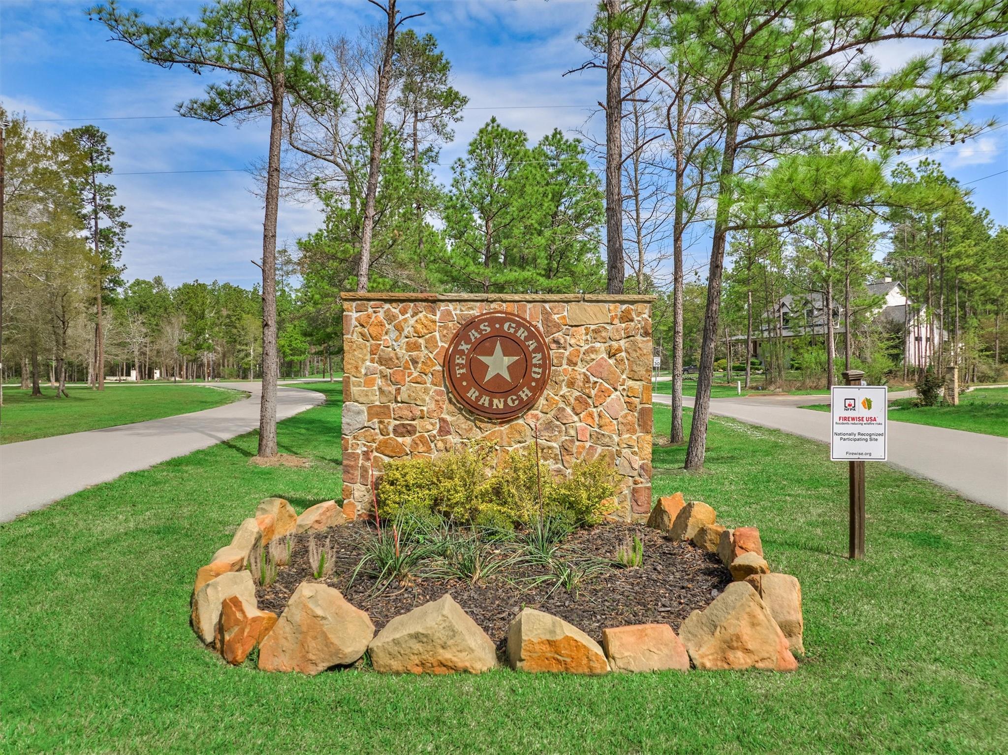 498 Lonestar Road