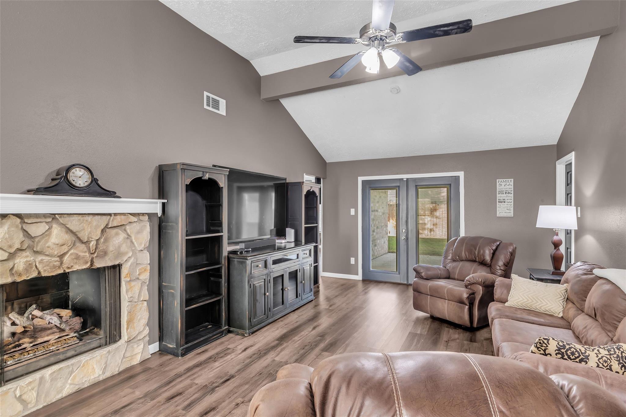 17306 Chapel Pine Street