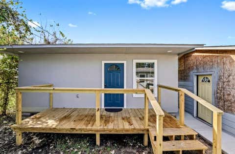 Photo of 12918 Peggys Lane Ln #B, Houston, TX 77015 (MLS # 68337905)