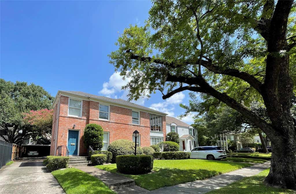 Photo of 2102 Milford Street #1, Houston, TX 77098 (MLS # 20607134)