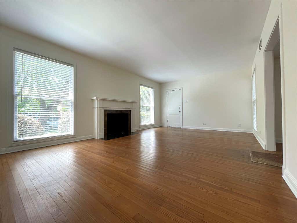 Photo of 2102 Milford Street #1, Houston, TX 77098 (MLS # 20607134)