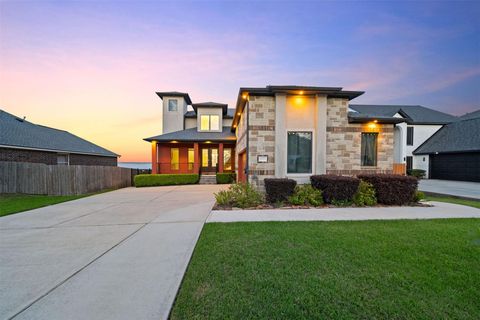 Tiny photo for 18922 Vantage View Lane, Houston, TX 77346 (MLS # 70134267)