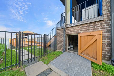 Tiny photo for 18922 Vantage View Lane, Houston, TX 77346 (MLS # 70134267)