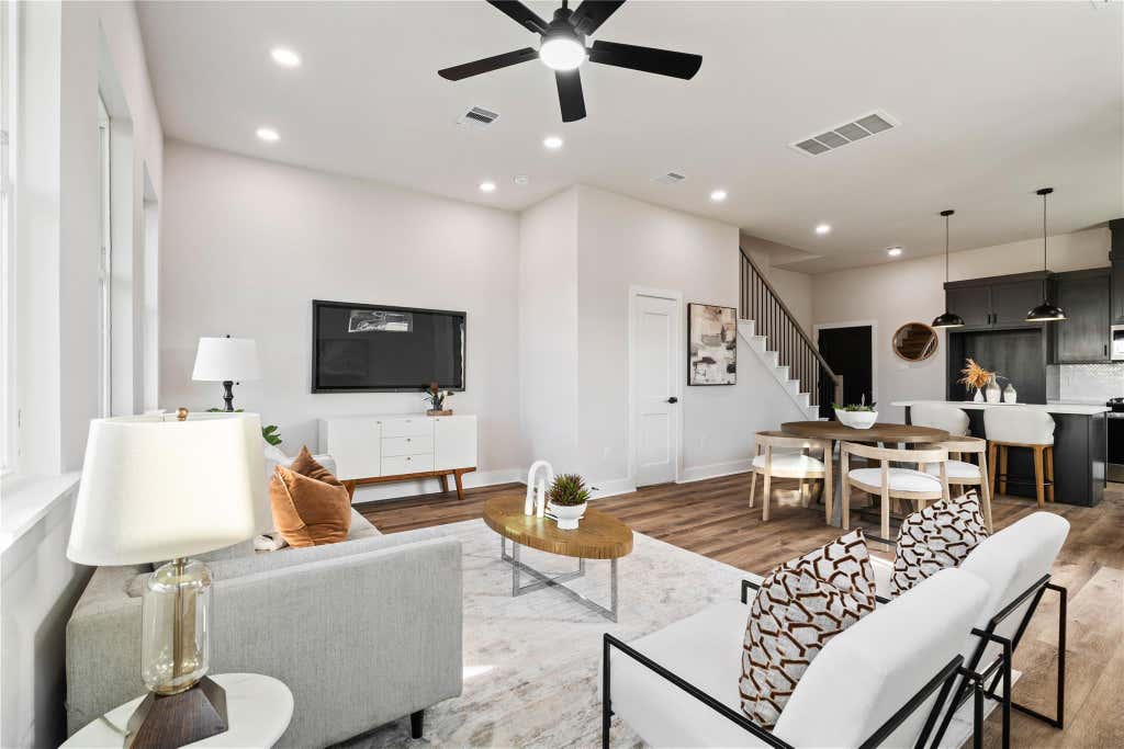 Photo of 4605 Brady Street #B, Houston, TX 77011 (MLS # 1033504)