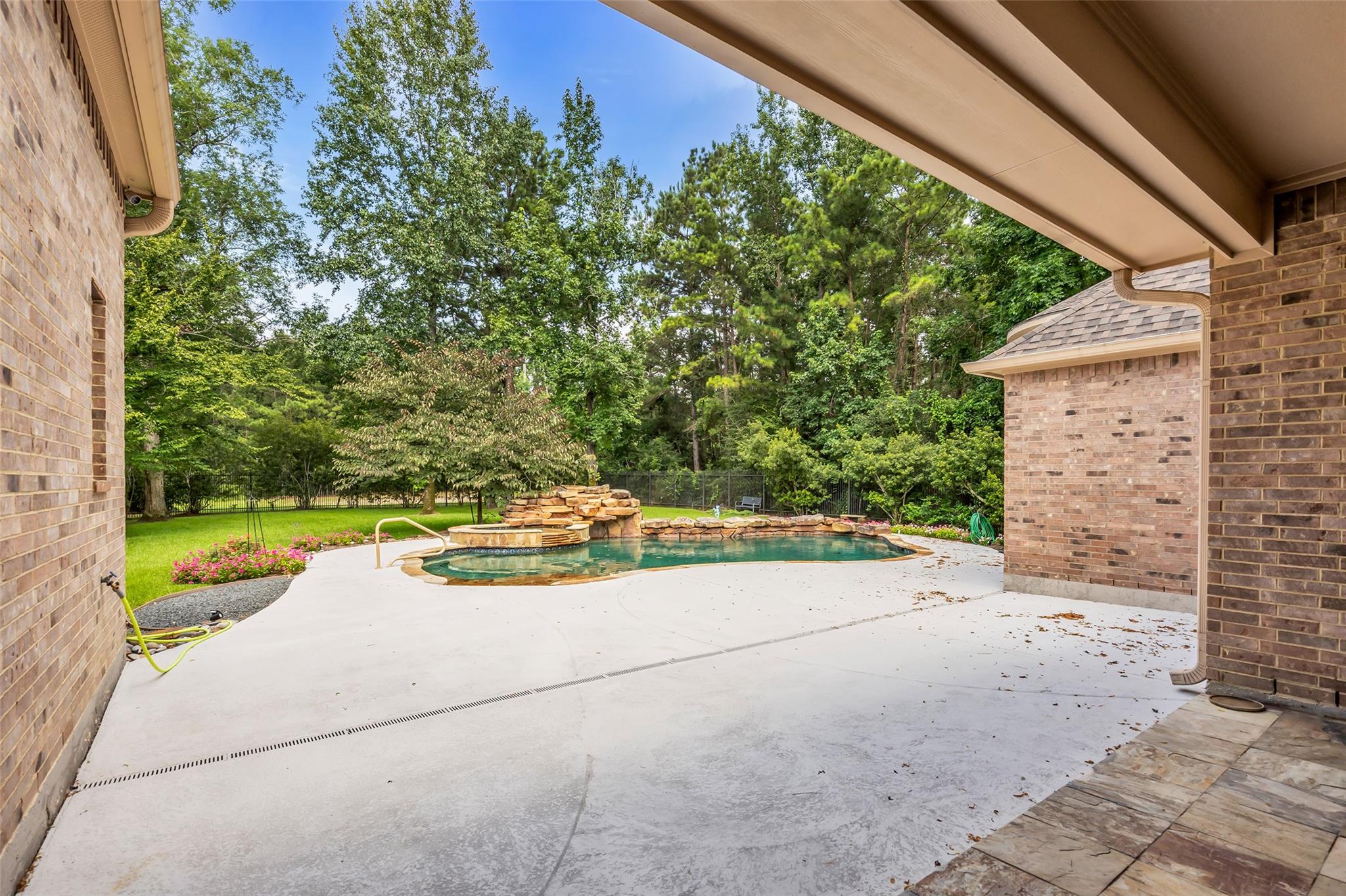 27434 Whispering Maple Way