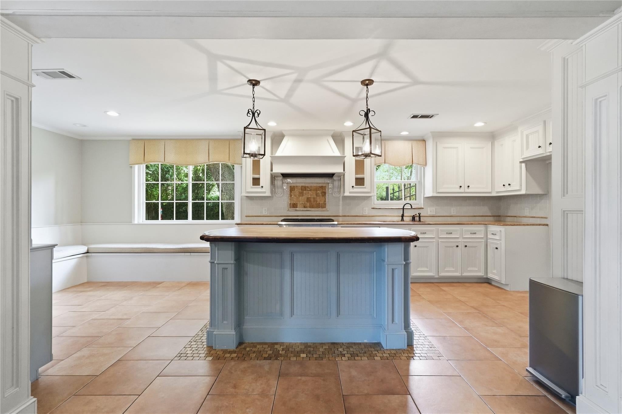 12435 Kimberley Lane