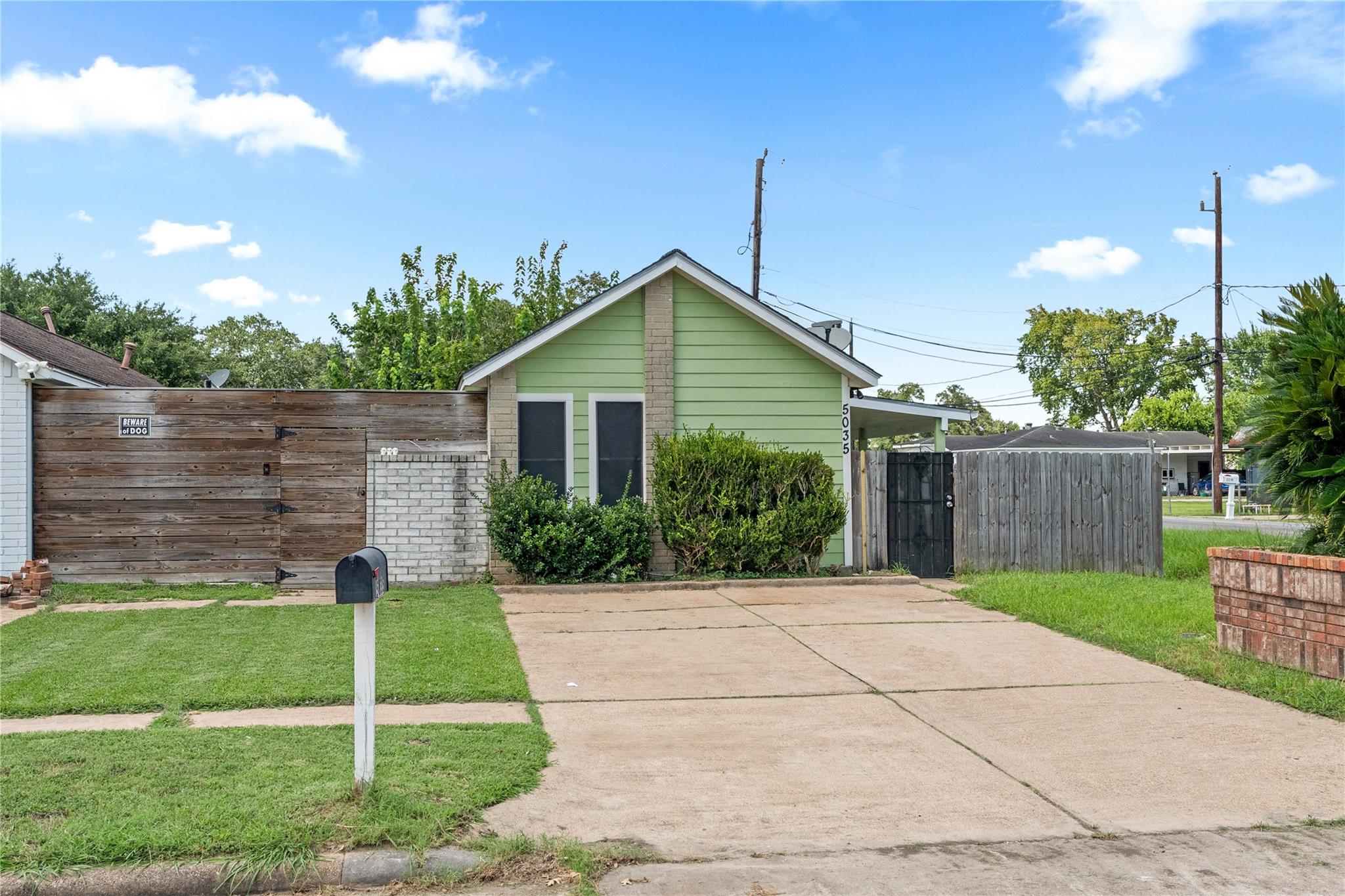 5035 Reno Drive