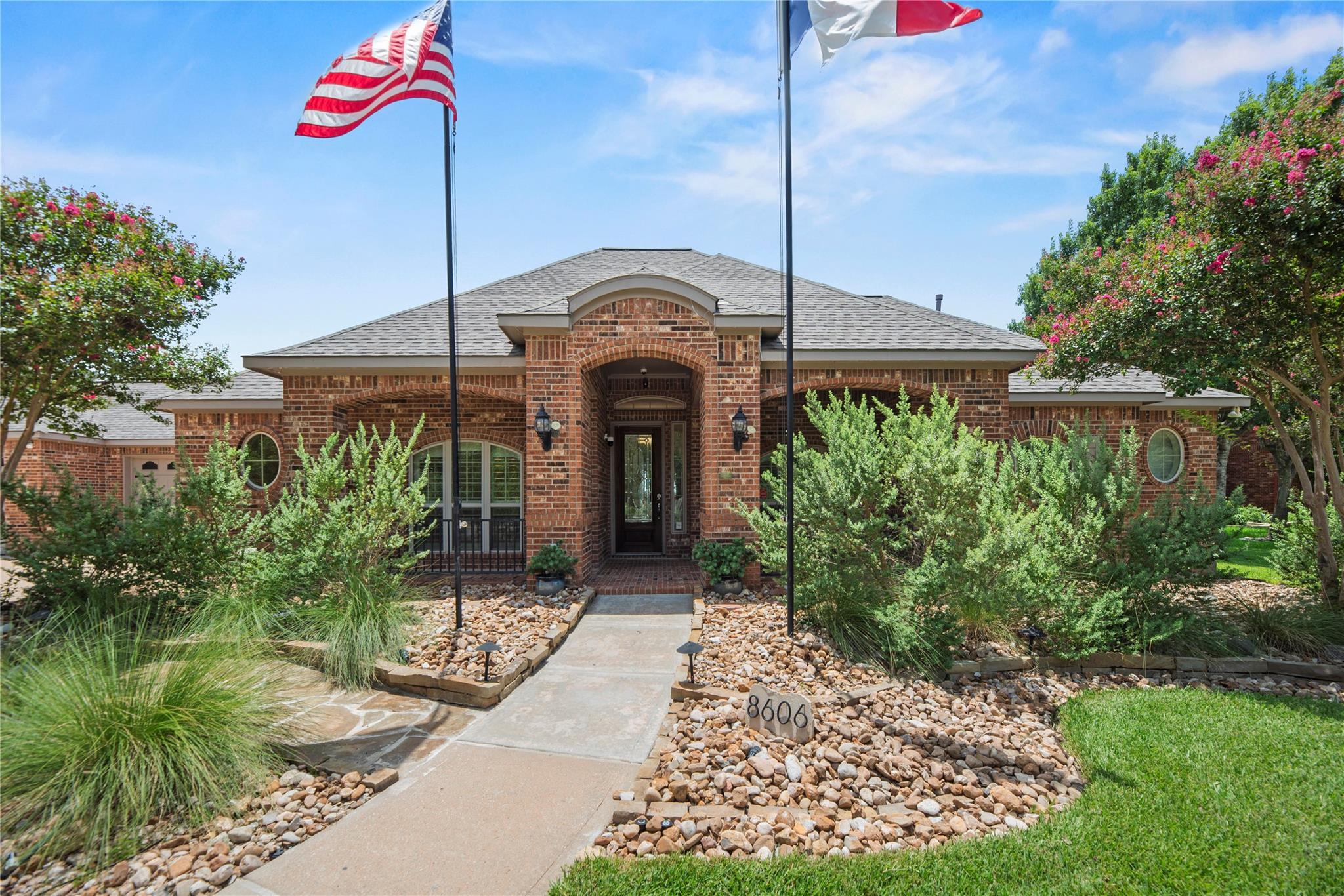 8606 Meadowview Court