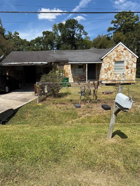 8133 Count Street Houston TX 77028