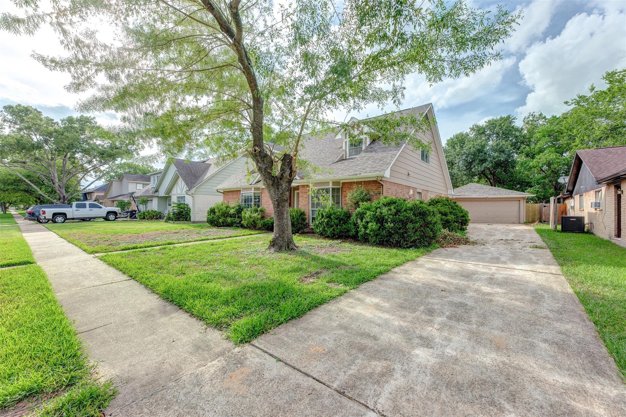 21402 Park Royale Drive