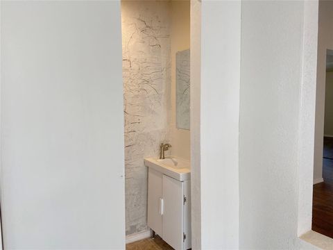 Tiny photo for 12115 Segrest Drive, Houston, TX 77047 (MLS # 50724698)