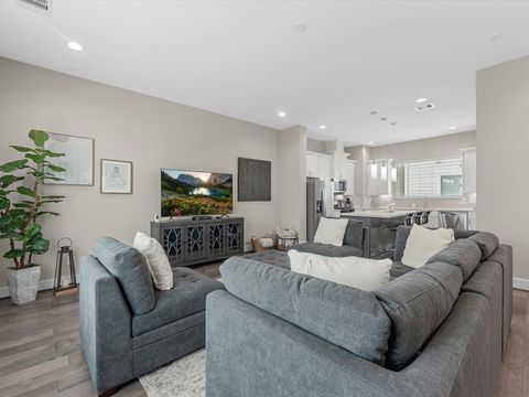 Photo of 8311 Brecha Lane, Houston, TX 77055 (MLS # 75986505)