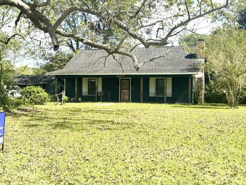 Photo of 1207 Half Moon Drive, Wharton, TX 77488 (MLS # 45841852)