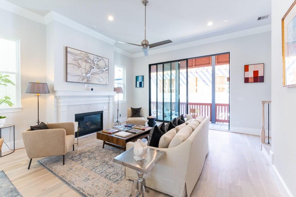 Photo of 612 Delmar St, Houston, TX 77023 (MLS # 27240323)