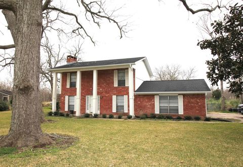 Photo of 1310 S Caney Trail Drive, Wharton, TX 77488 (MLS # 40553174)