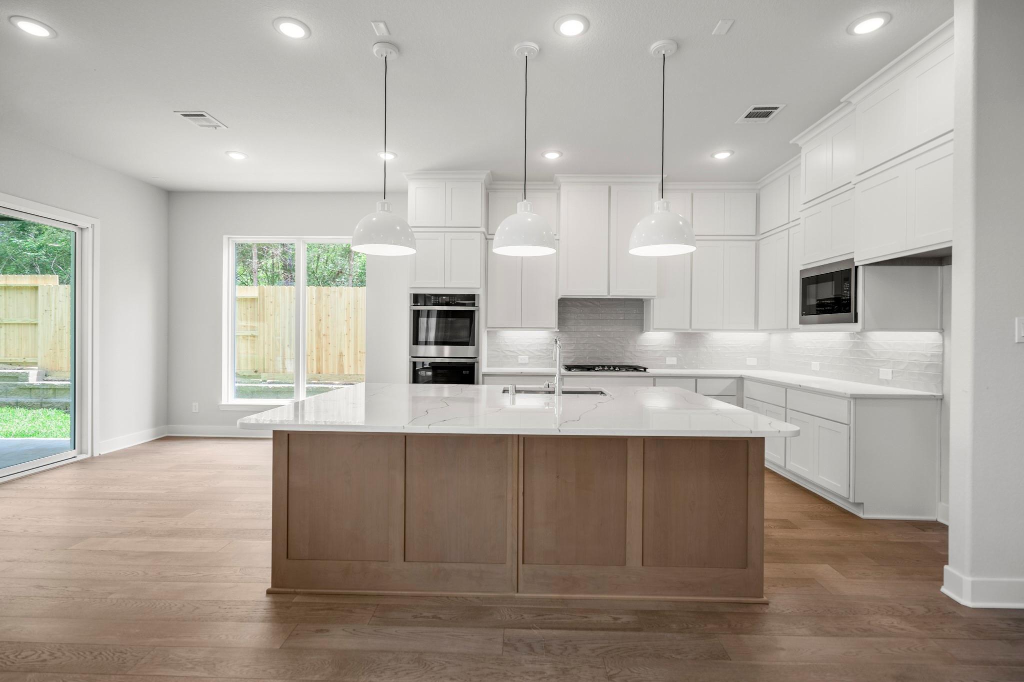208 Lilac Tree Court