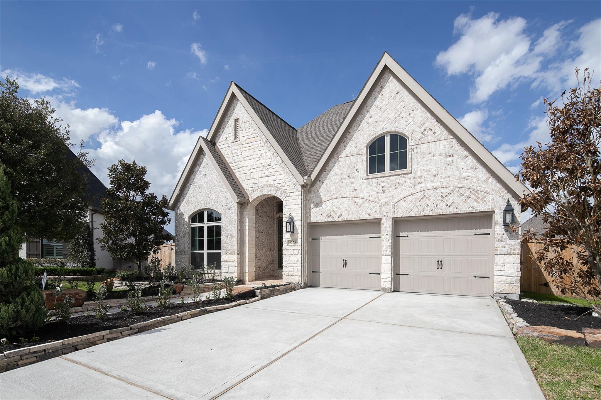 8703 Azalea Crossing Ct