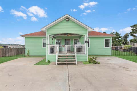 Photo of 2233 Hoss Court, Conroe, TX 77306 (MLS # 25569343)