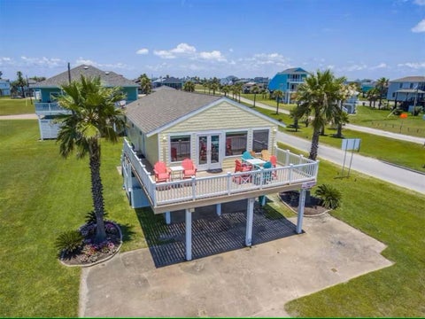 Photo of 23102 Verano Drive, Galveston, TX 77554 (MLS # 50379412)