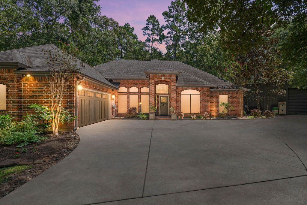 Photo of 5026 Highland Pass, Montgomery, TX 77316 (MLS # 57547748)