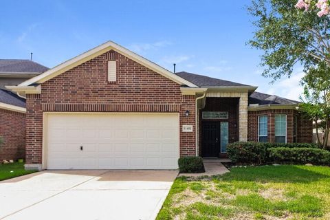Photo of 11402 English Rose Trail, Missouri City, TX 77459 (MLS # 48186536)